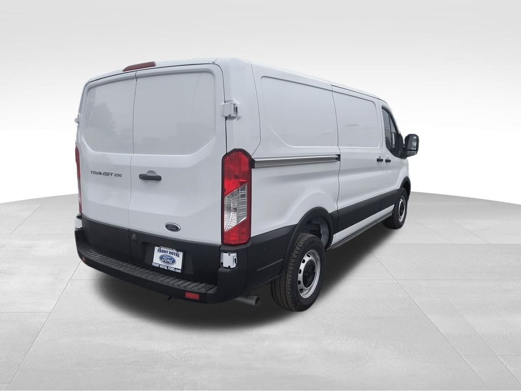 2025 Ford Transit 250