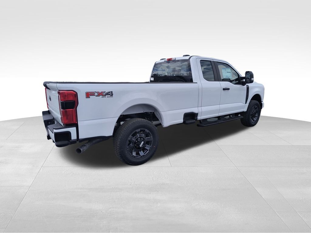 2025 Ford F-350 Super Duty XL