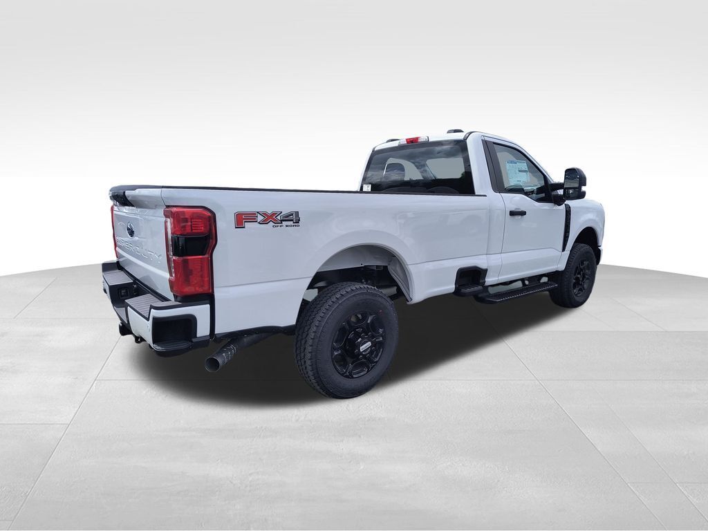 2025 Ford F-350 Super Duty XL