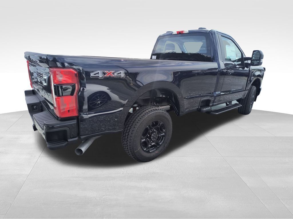 2025 Ford F-350 Super Duty XL
