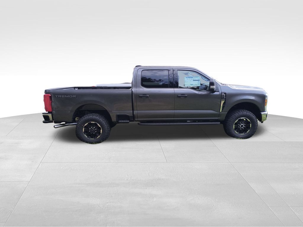 2025 Ford F-350 Super Duty XLT