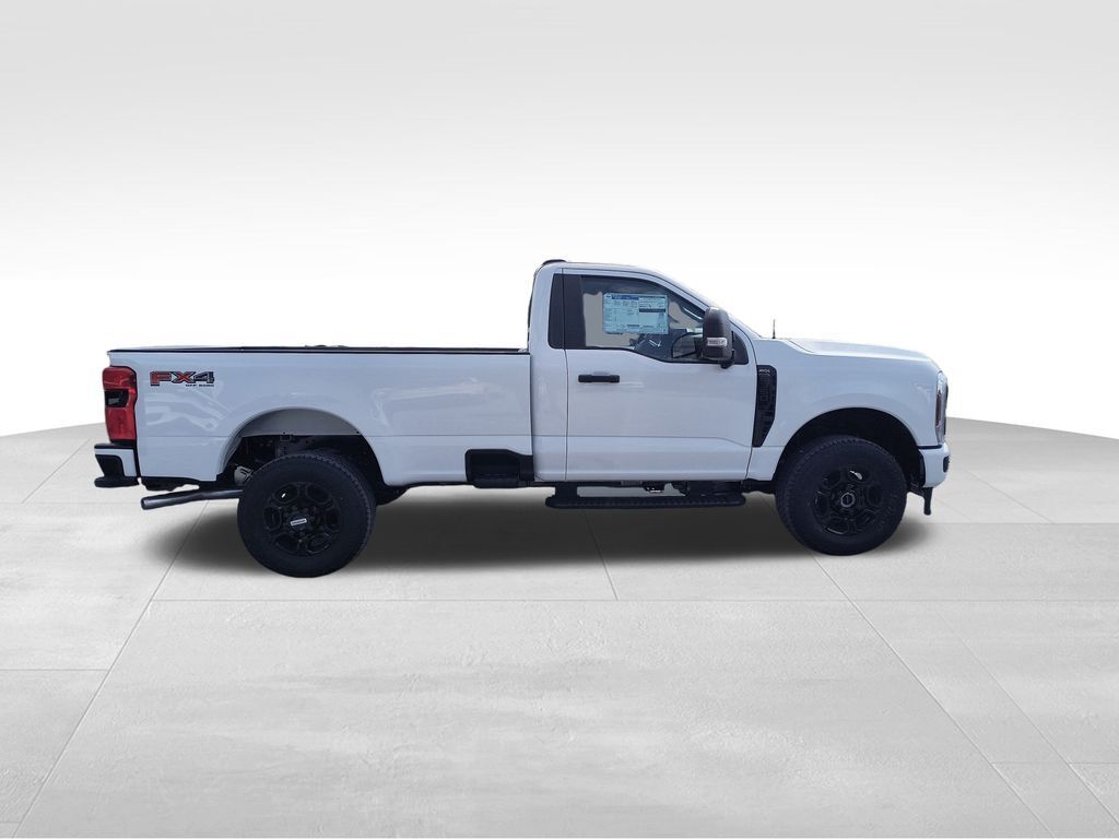2025 Ford F-350 Super Duty XL