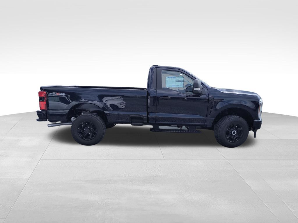 2025 Ford F-350 Super Duty XL