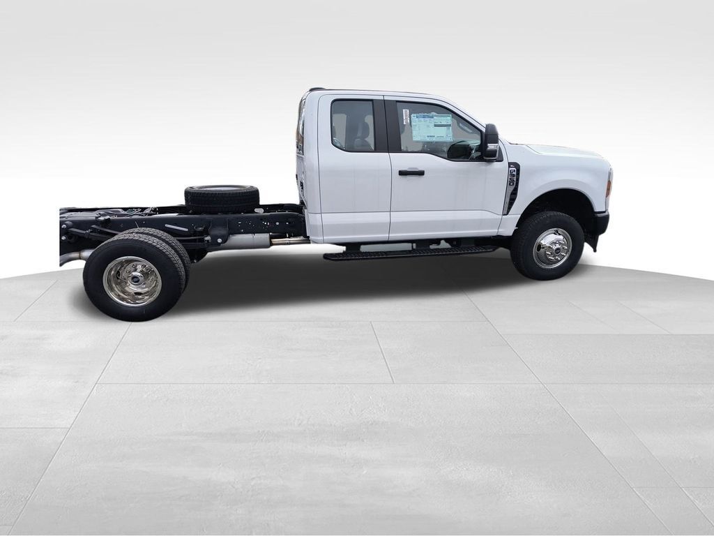 2024 Ford F-350 Super Duty XL