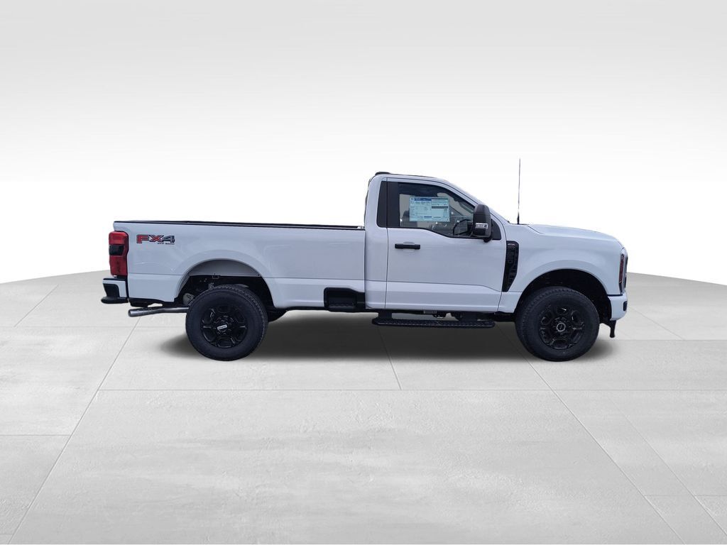 2025 Ford F-350 Super Duty XL