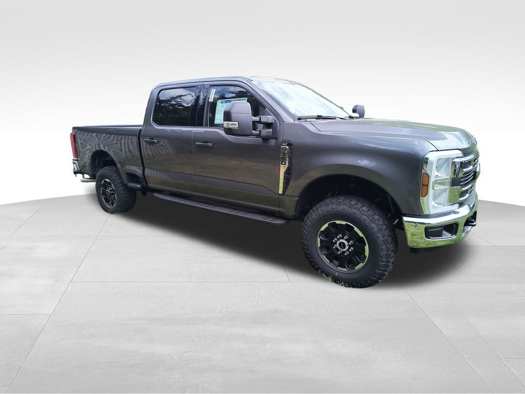 2025 Ford F-350 Super Duty XLT