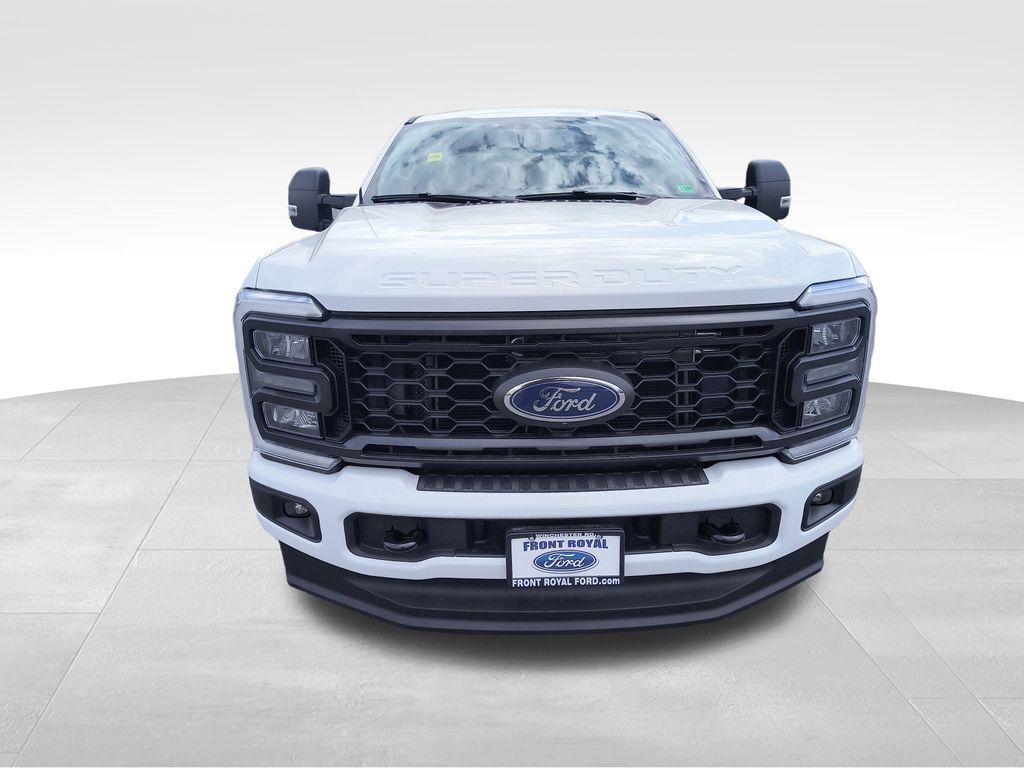 2025 Ford F-350 Super Duty XL