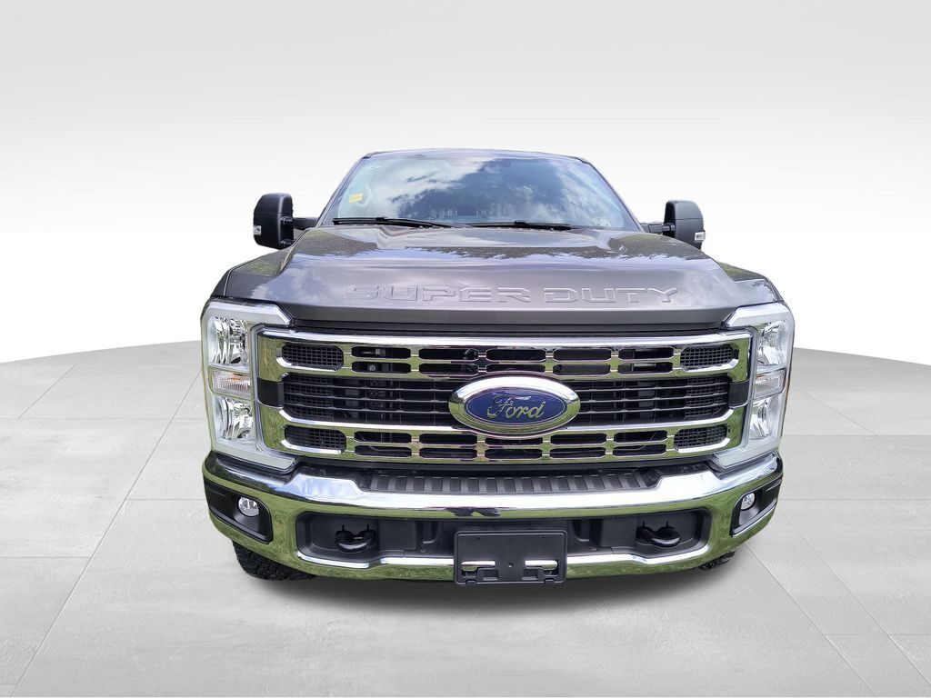 2025 Ford F-350 Super Duty XLT