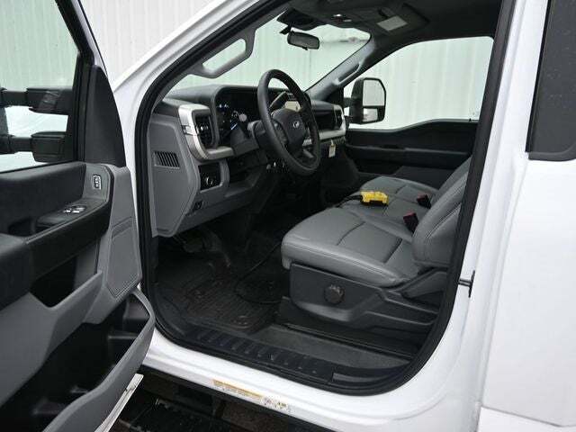 2023 Ford F-550 Super Duty 