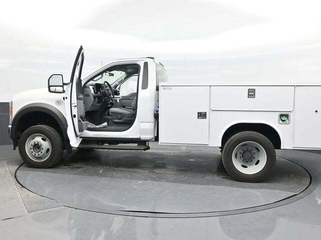 2023 Ford F-550 Super Duty 