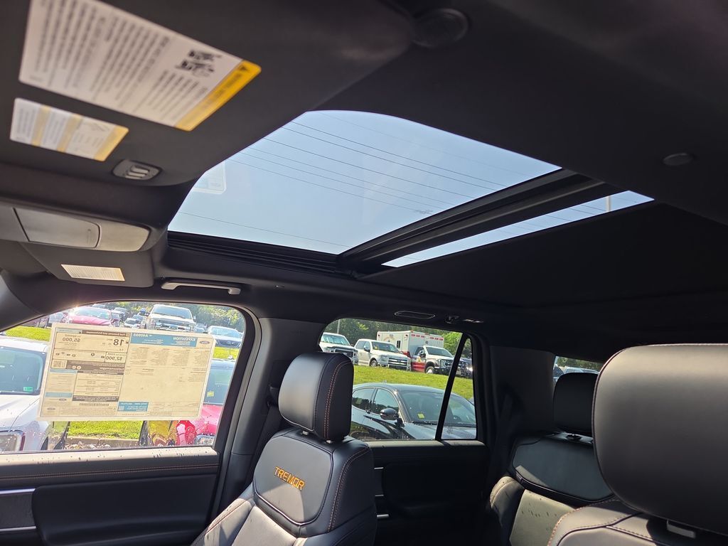 2025 Ford Expedition Tremor