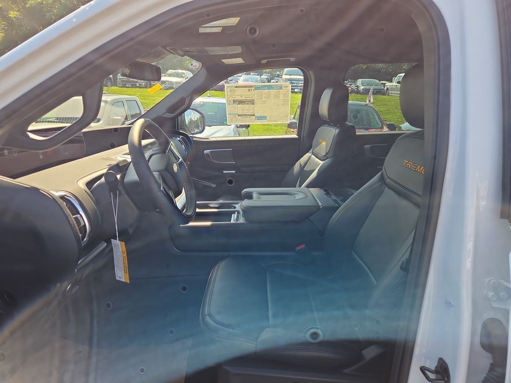 2025 Ford Expedition Tremor