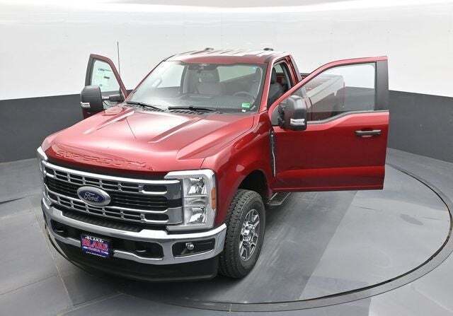 2025 Ford F-350 Super Duty XL