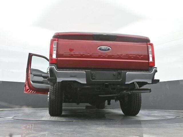 2025 Ford F-350 Super Duty XL