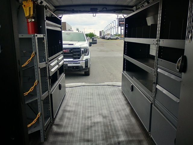 2020 Chevrolet Express 3500