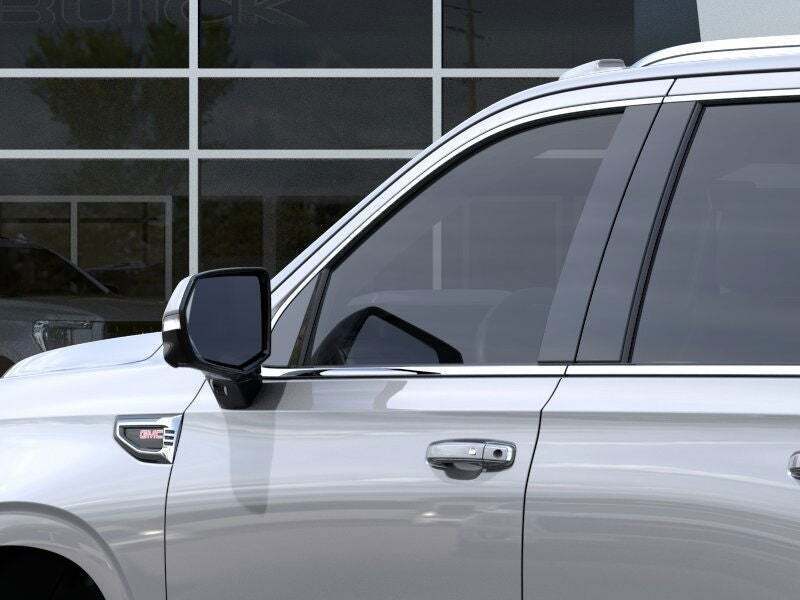 2025 GMC Yukon Elevation