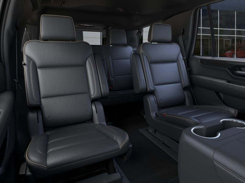 2025 GMC Yukon Elevation