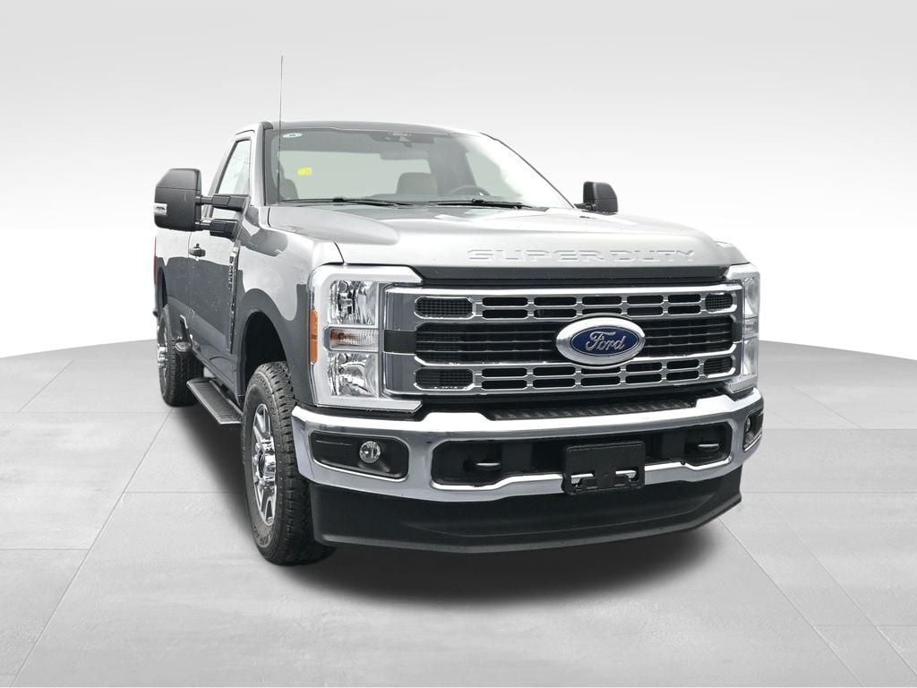 2025 Ford F-350 Super Duty XLT