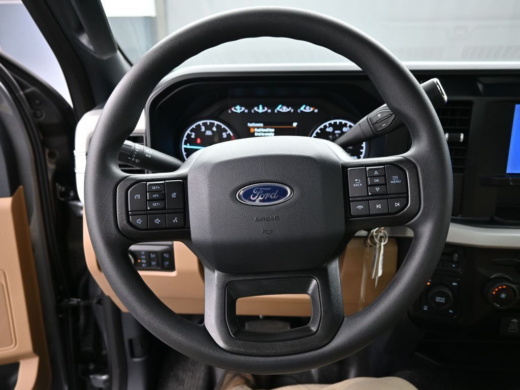 2025 Ford F-350 Super Duty XLT