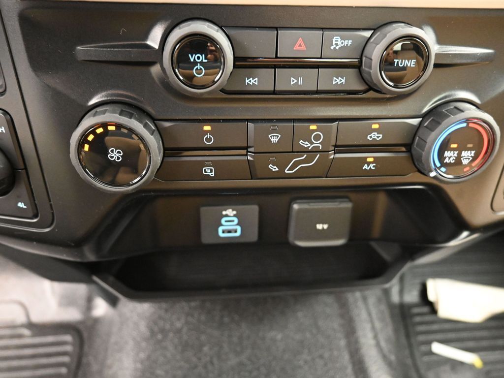 2025 Ford F-350 Super Duty XLT