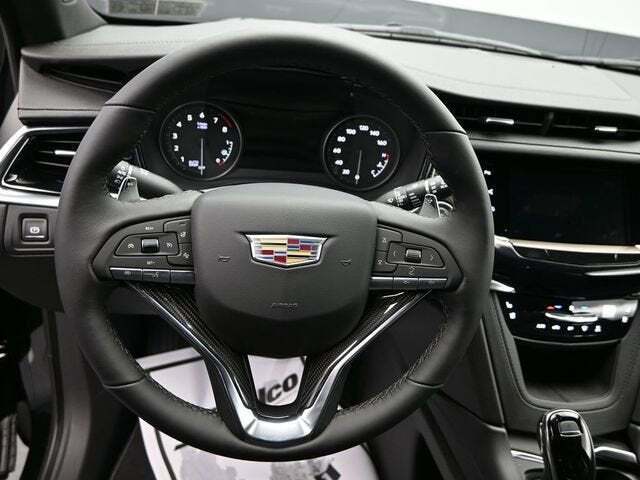 2025 Cadillac XT6 Sport