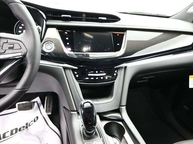 2025 Cadillac XT6 Sport