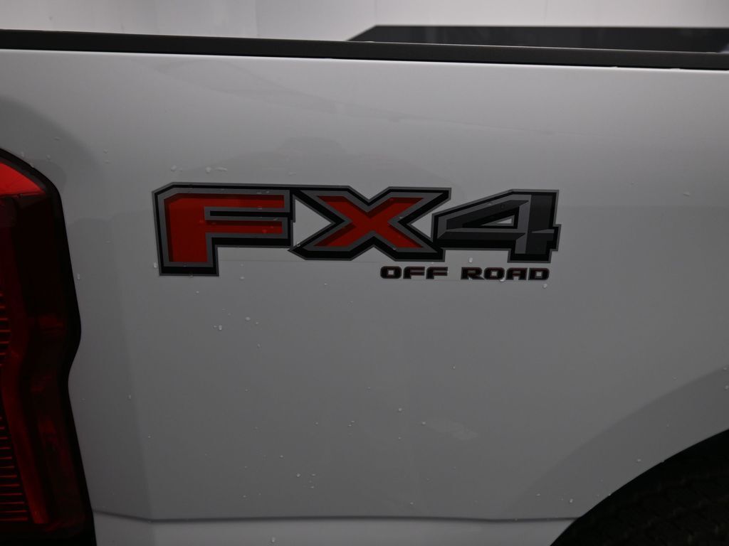 2025 Ford F-350 Super Duty XLT