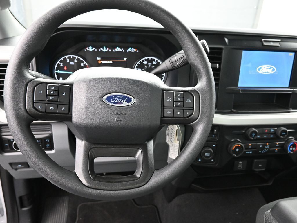 2025 Ford F-350 Super Duty XLT