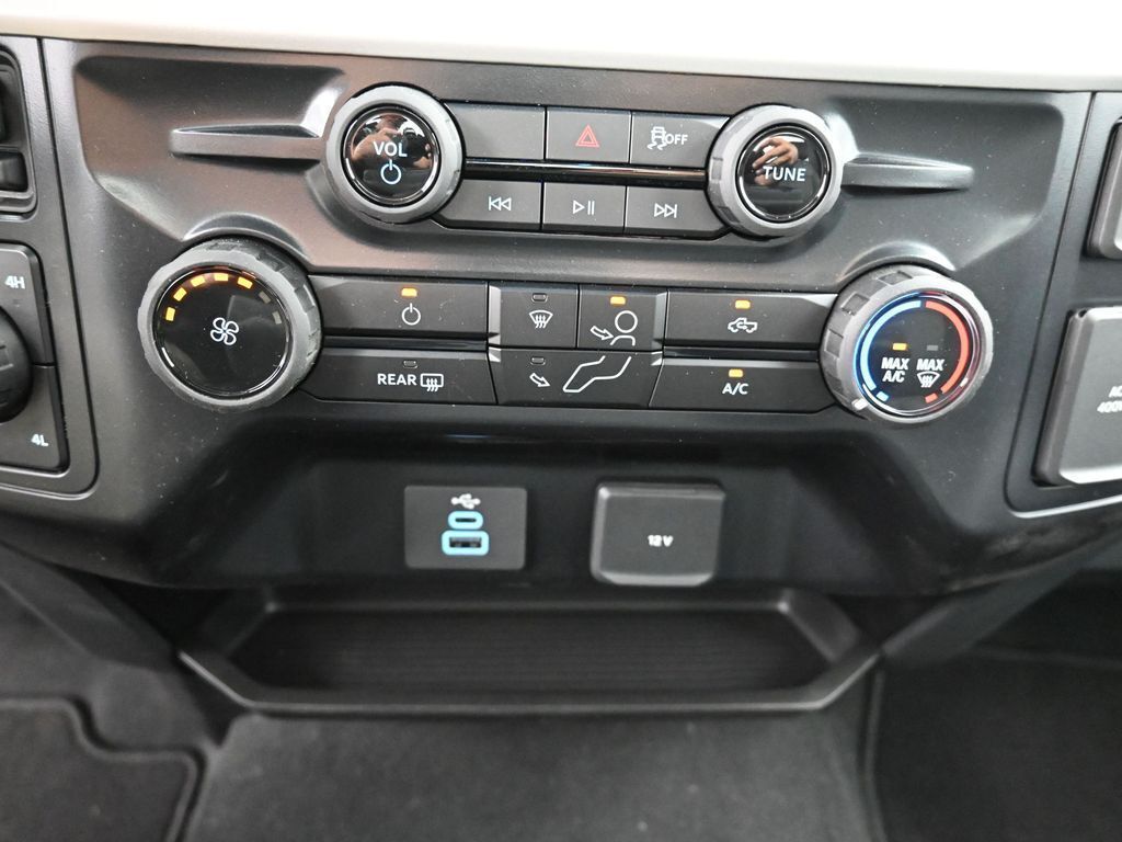 2025 Ford F-350 Super Duty XLT