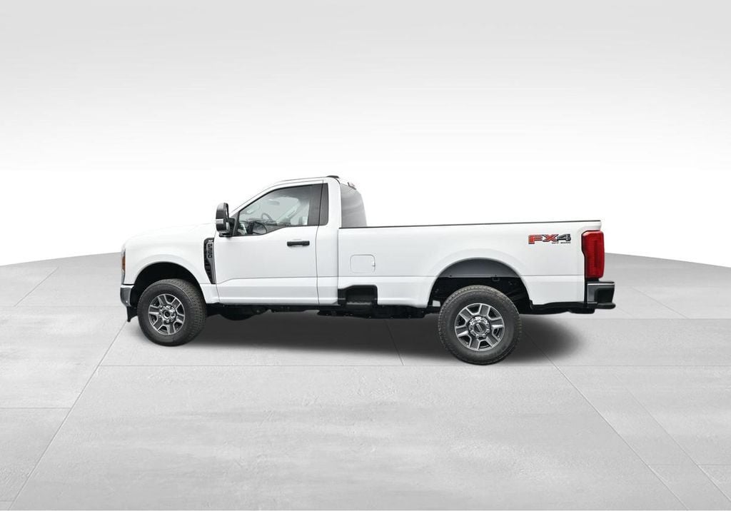 2025 Ford F-350 Super Duty XLT