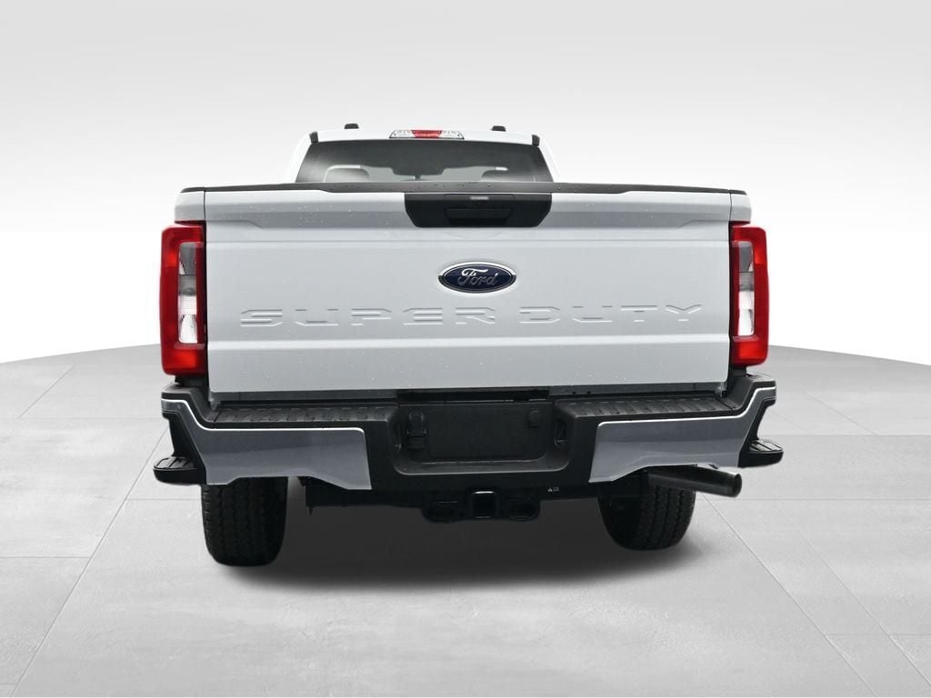 2025 Ford F-350 Super Duty XLT