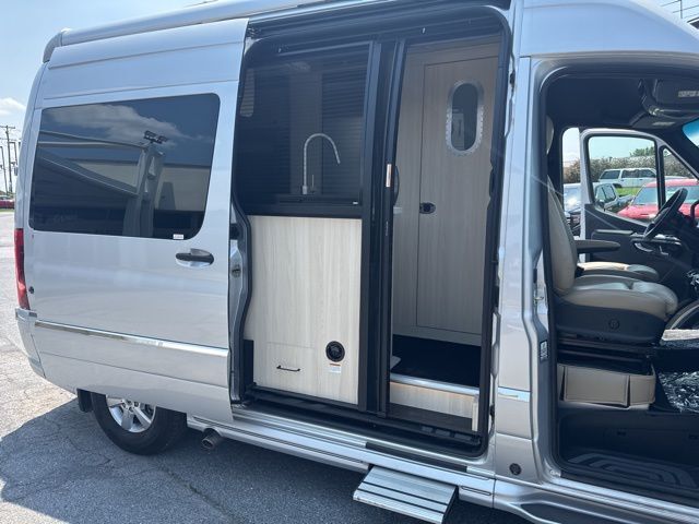 2022 Mercedes-Benz Sprinter 2500