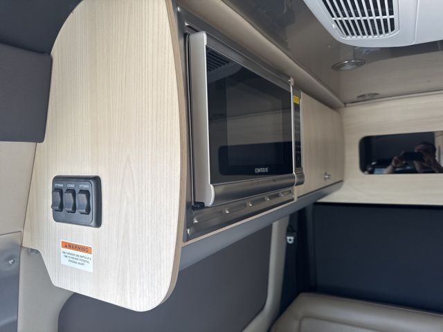 2022 Mercedes-Benz Sprinter 2500