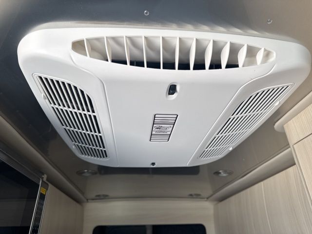 2022 Mercedes-Benz Sprinter 2500