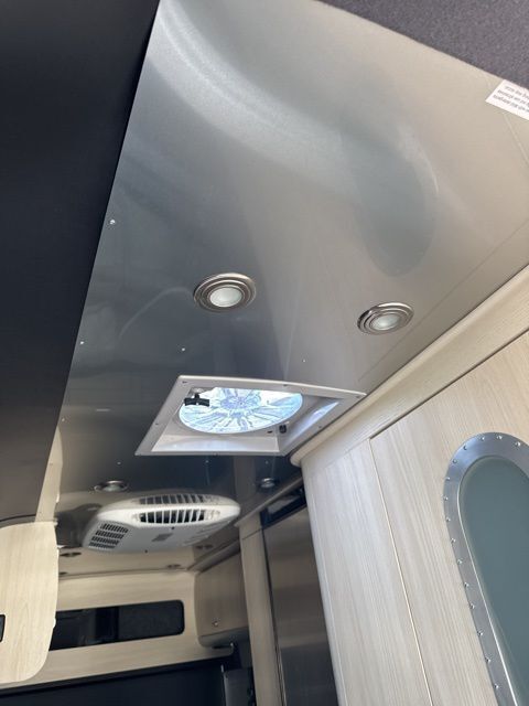 2022 Mercedes-Benz Sprinter 2500