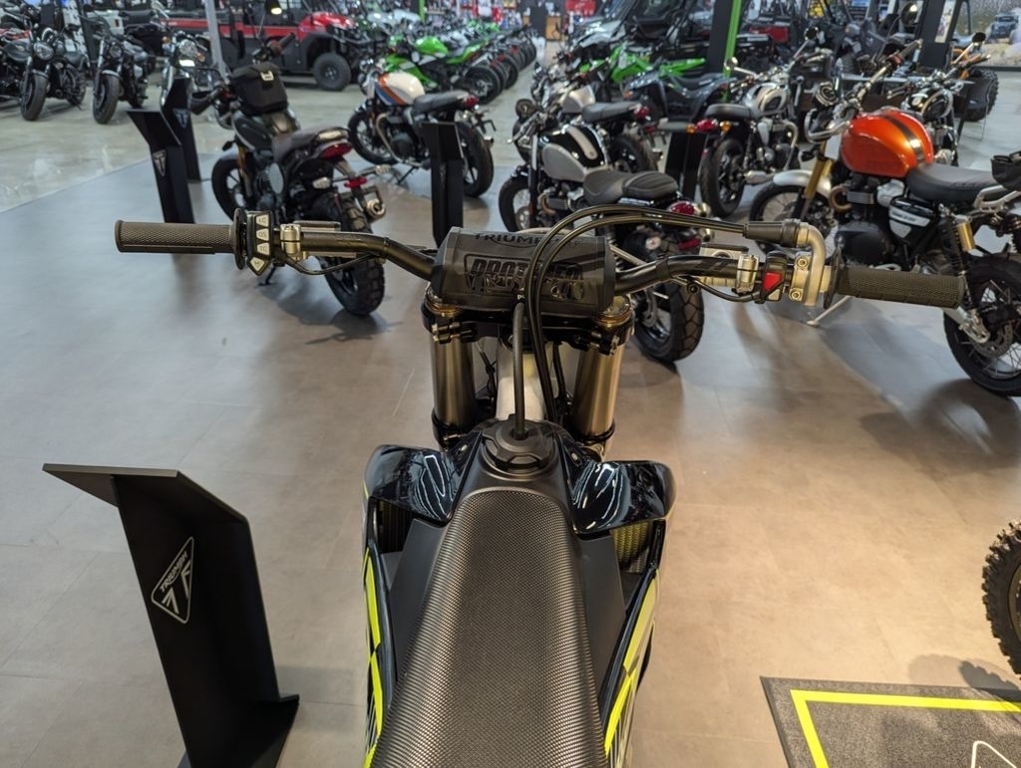2025 Triumph TF 250-X Jet Black/Pure White