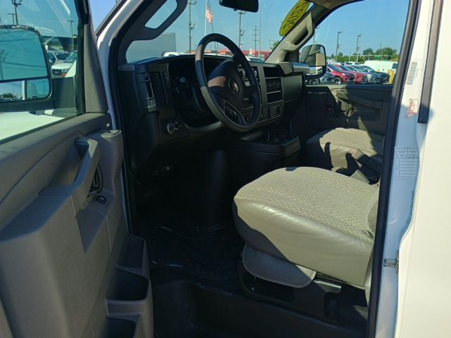 2022 Chevrolet Express LS 3500