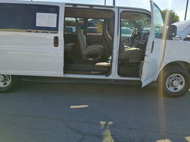 2022 Chevrolet Express LS 3500