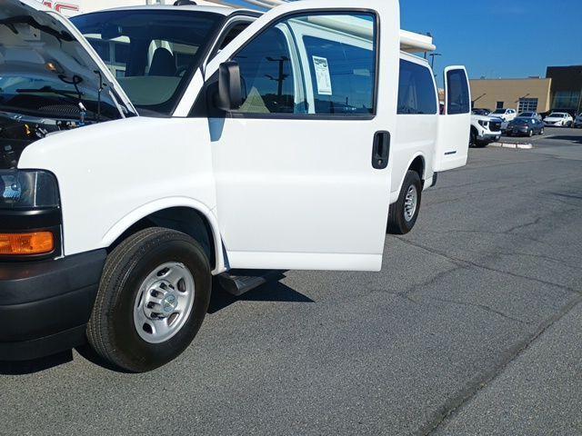 2022 Chevrolet Express LS 3500