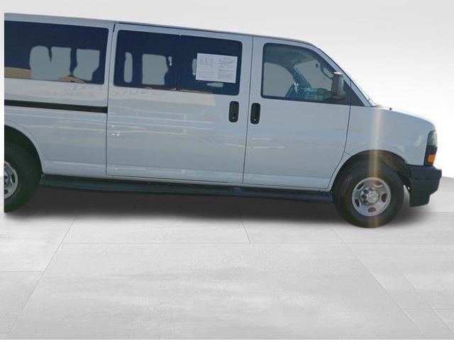 2022 Chevrolet Express LS 3500