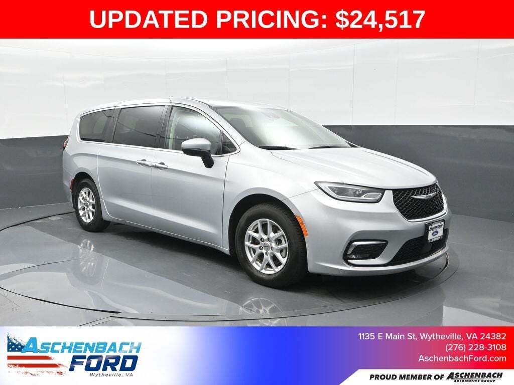 2023 Chrysler Pacifica Touring L