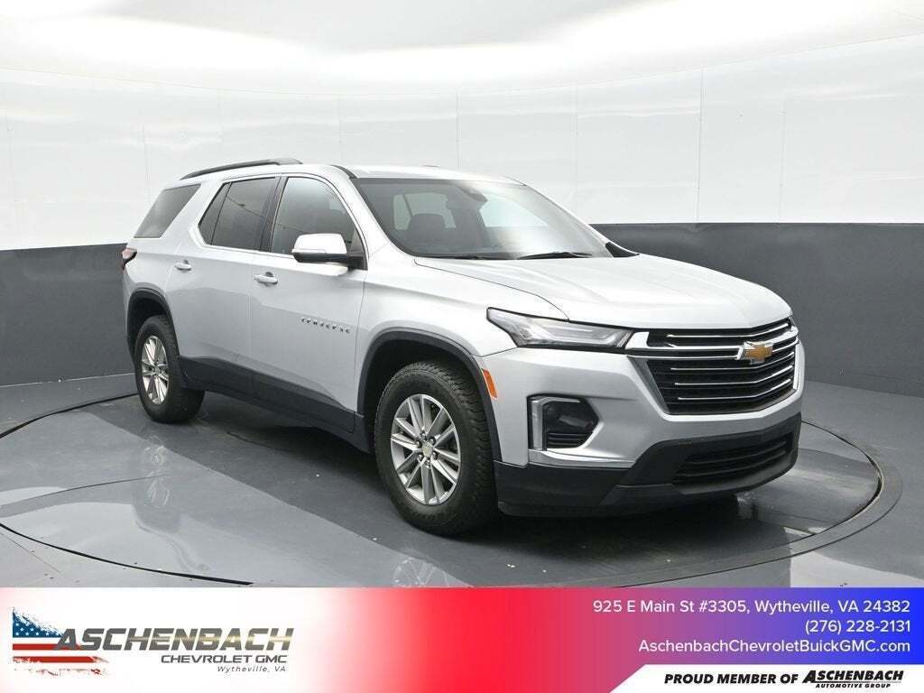 2022 Chevrolet Traverse LT Leather