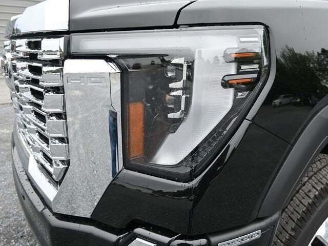 2025 GMC Sierra 3500HD Denali