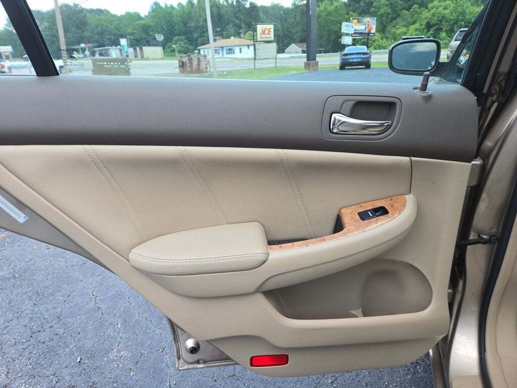 2005 Honda Accord EX w/Leather