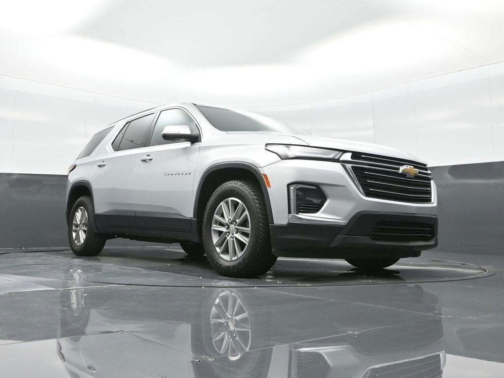2022 Chevrolet Traverse LT Leather