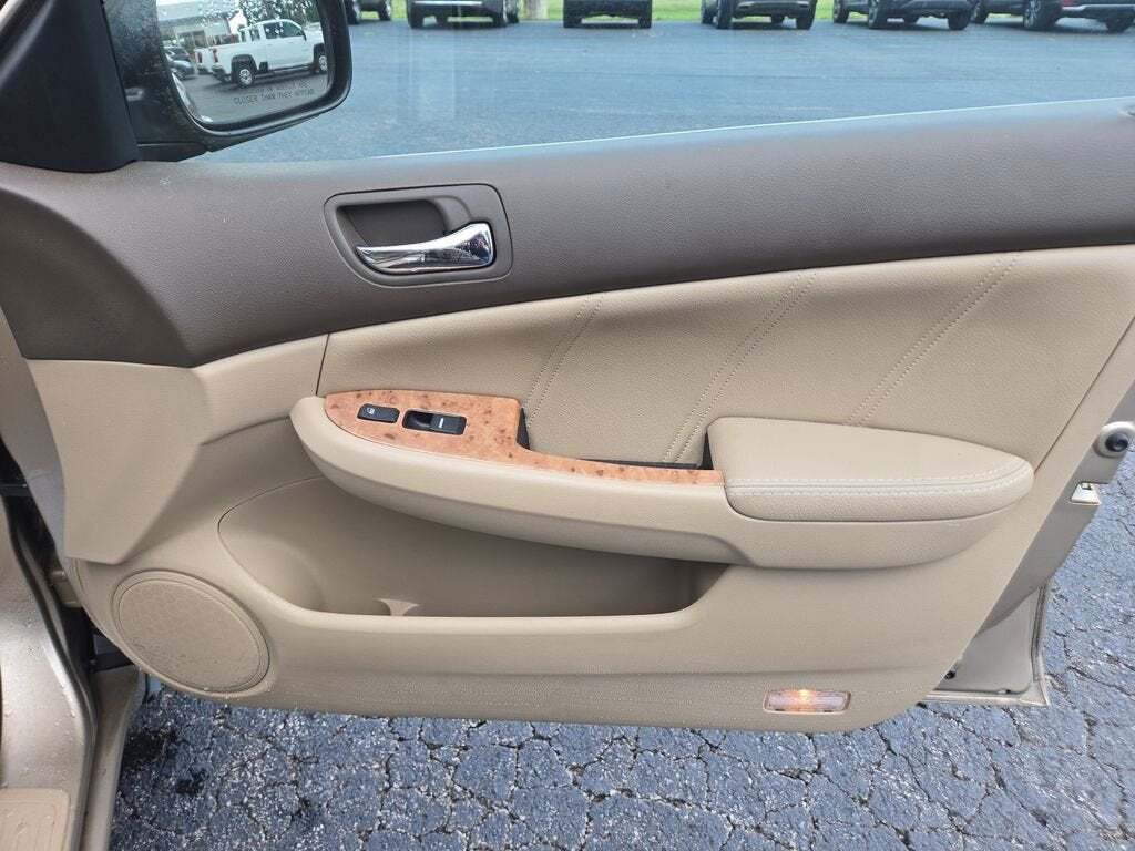 2005 Honda Accord EX w/Leather