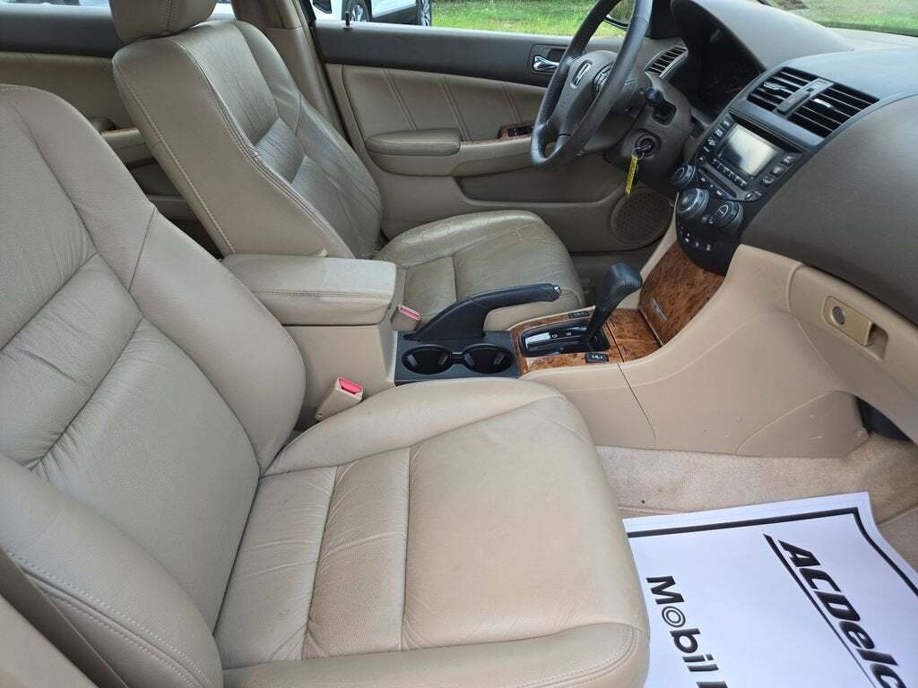 2005 Honda Accord EX w/Leather