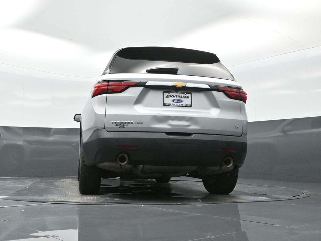 2022 Chevrolet Traverse LT Leather