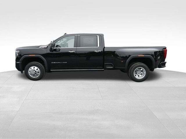 2025 GMC Sierra 3500HD Denali