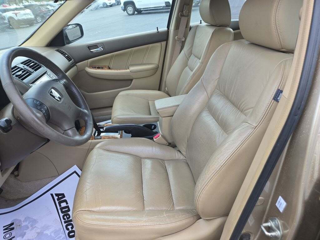2005 Honda Accord EX w/Leather